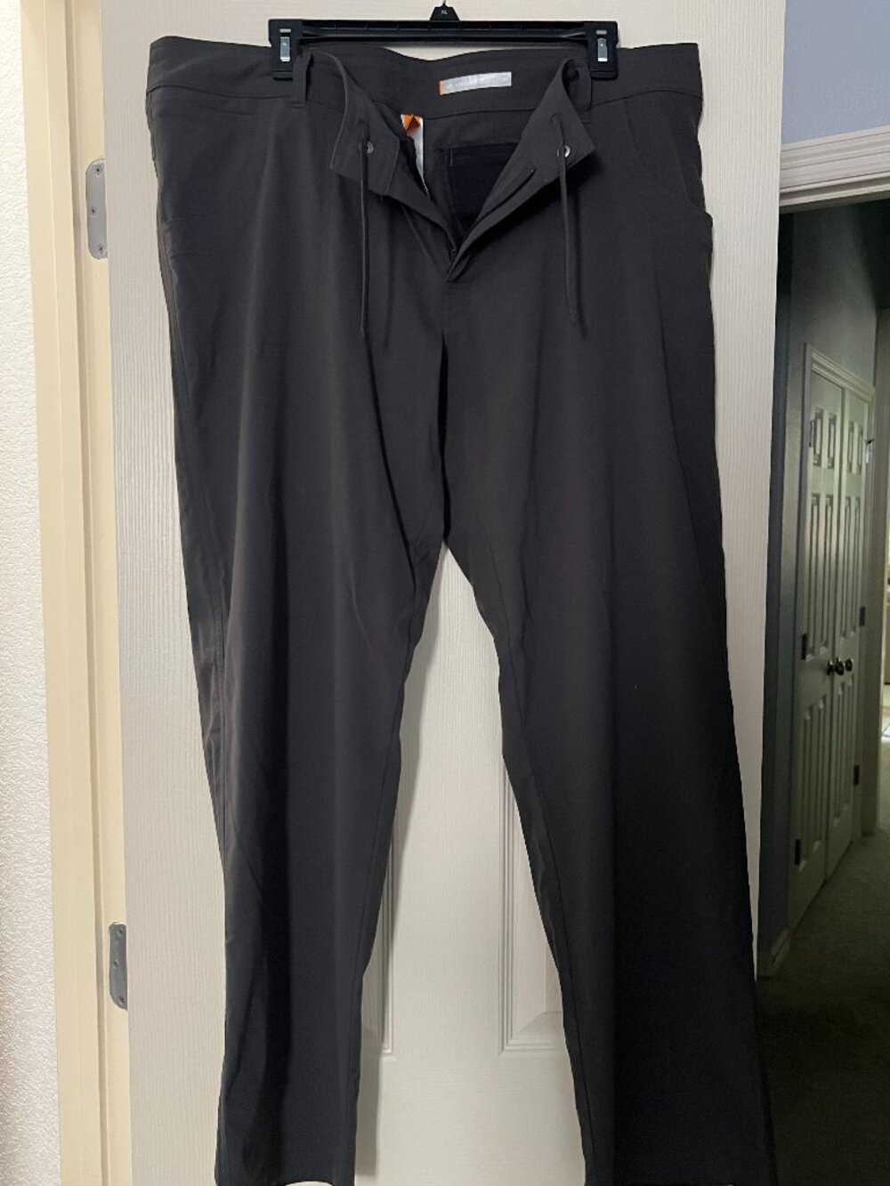 Lucy Walkabout Tan Beige Hiking Travel Straight Leg Pants Women's XL - Gray